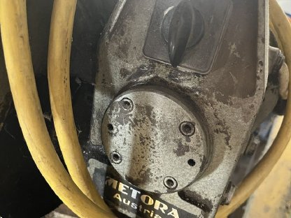 Bild 2:Eisensäge Metora