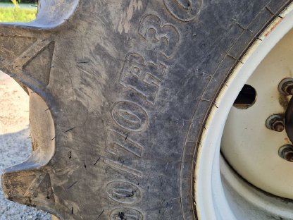 Bild 8:Claas Axion 850