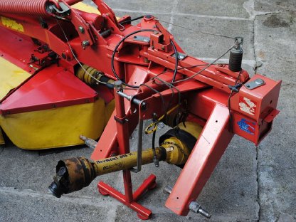 Bild 4:Pöttinger Novacat 305H