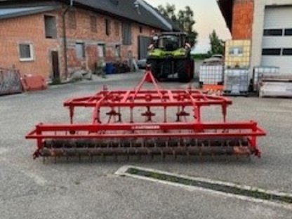 Bild 4:Pöttinger Syncro Flügelschar Grubber 3 m