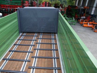 Bild 3:Neuer Dungstreuer-Miststreuer Metalfach Batalion 280