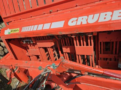 Bild 5:Ladewagen Gruber LH 24 Vario