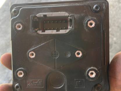 Bild 3:Ibex G4 Bildschirm und Holm