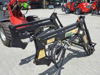 Frontlader Stoll Robust F15