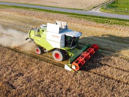 Claas Tucano 430, Obenentleerung, kein Lexion, Trion