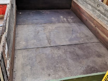 Bild 3:3-Seiten-Kipper Meiller