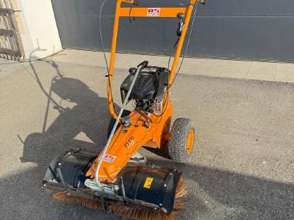 Bild 2:Kehrmaschine AS 830 EcoBrush