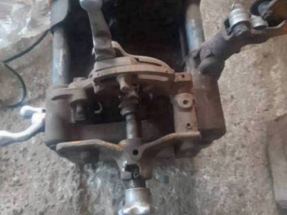 Bild 2:Gewindeschneidmaschine