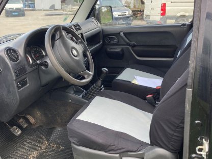 Bild 6:Suzuki Jimny 1,3 Benzin 2011