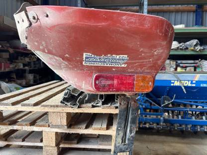 New Holland L Kotflügel links