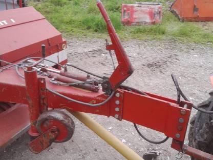 Bild 9:Ladewagen Pöttinger HIT 1