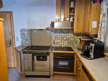 Bild 3:Küche Massivholz 330x250