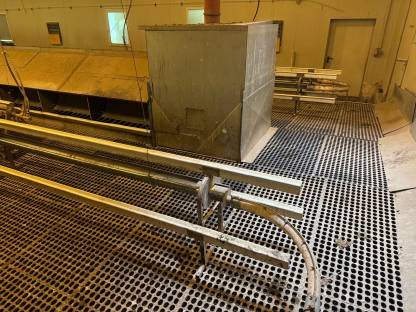 Bild 5:Hühner Stalleinrichtung