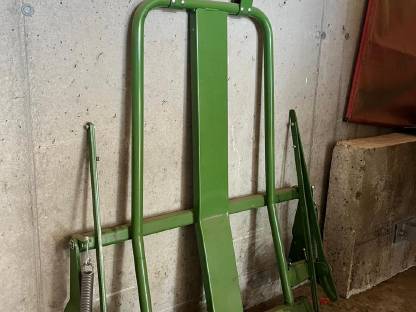 Bild 2:Krone Ballenauswerfer