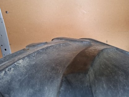 Bild 3:Traktorvorderreifen gebraucht