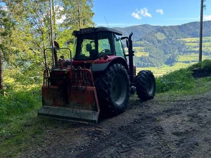 Bild 2:Massey Ferguson 6465 Dyna 6