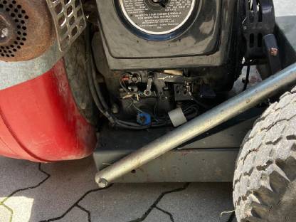 Bild 5:Laubsauger und Häcksler