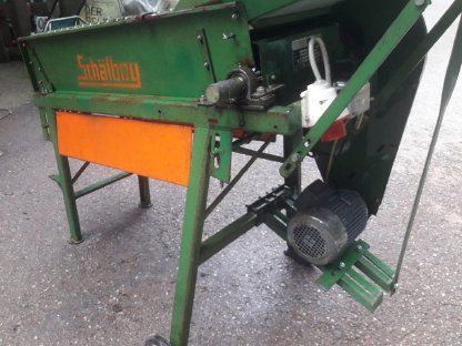 Bild 2:Maisschälmaschine Posch Schälboy