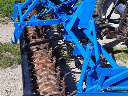 Bild 2:Kurzkombination 3m mit Packerwalze und Huckepack