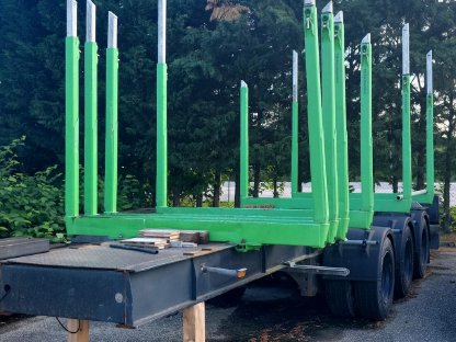 Bild 2:Rungenstöcke evtl. mit Tridem-Fahrgestell