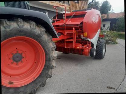 Rundballenpresse Lely RP 445