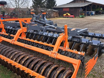 Bild 3:Scheibenegge Mandam 6m