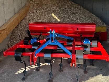 Hatzenbichler Grubber mit Saatkasten Goliath 2,35 m