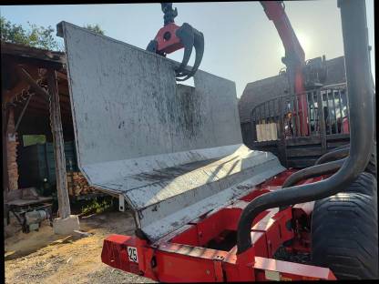 Bild 9:Stepa M16 mit Z-Kran und Astwanne