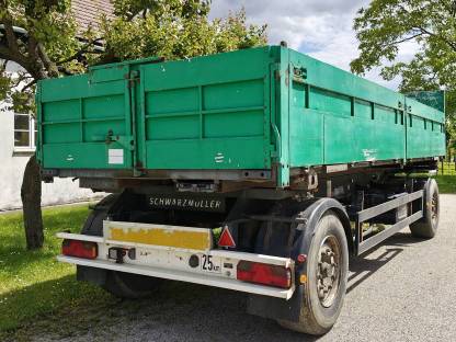 Bild 3:Schwarzmüller Anhänger