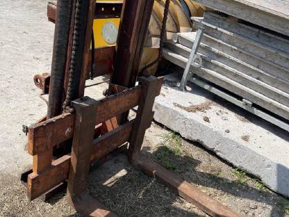 Bild 2:Hubgerüst 4 m Stapler