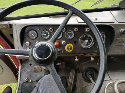 Bild 6:Steyr 680 Allrad DoKA mit Wohnwagen