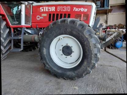 Bild 2:Traktorreifen