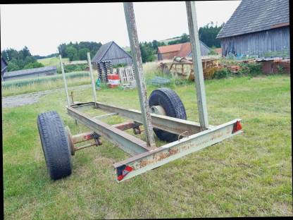 Bild 6:Holzanhänger