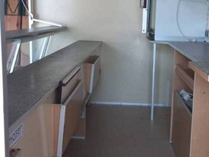 Bild 4:Humer Verkaufsanhänger