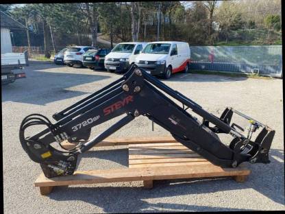 Bild 8:Frontlader Steyr/Hydrac 3720SF