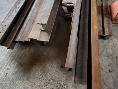 Bild 4:Eisen- und Alu-Formrohrreste