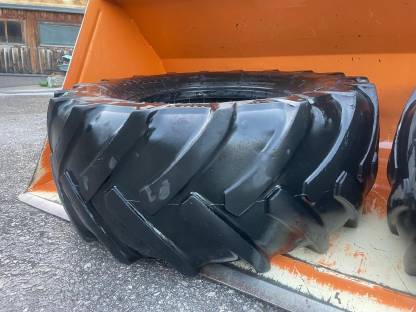 Bild 2:405/70R20 Mitas AC70G