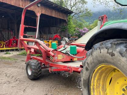 Kverneland Wickelmaschine