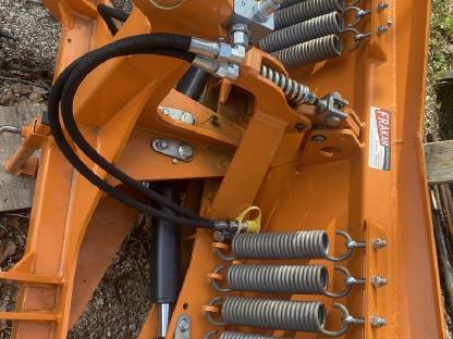 Bild 2:Hydrac Schneepflug UNI-270