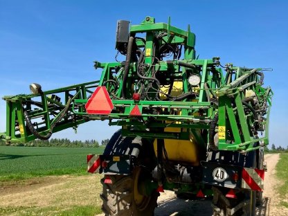 John Deere 840 Feldspritze