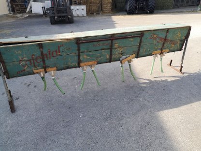 Bild 3:Safental Düngerstreuer