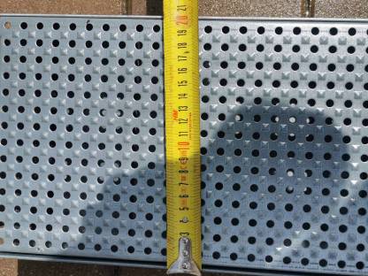 Bild 3:Entwässerungsrinne verzinkt