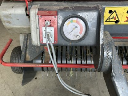 Bild 6:Rundballenpresse Fort FP1200K