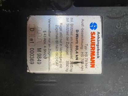 Bild 2:Anhängeschlitten mit K80