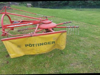 Bild 4:Schwadkreisel Pöttinger 272 VB