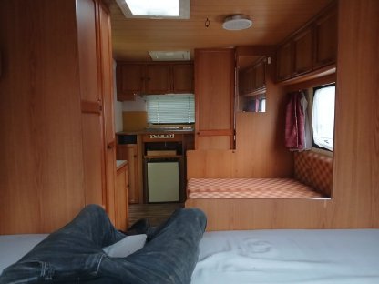 Bild 5:Steyr 680 Allrad DoKA mit Wohnwagen