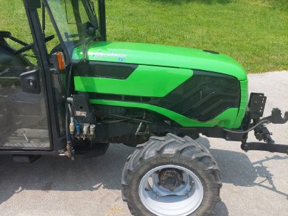 Bild 6:Traktor Deutz-Fahr Agrocompact F80