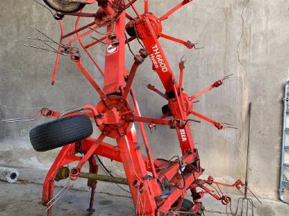 Bild 2:Fella TH 660D Hydro 6-fach Zetter Kreiselheuer