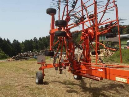 Bild 2:Kuhn Schwader GA 7501