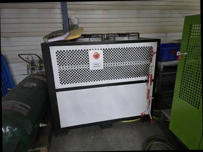 Bild 7:Apollo Kunststoff Blasformmaschine komplette Anlage ABLD 90